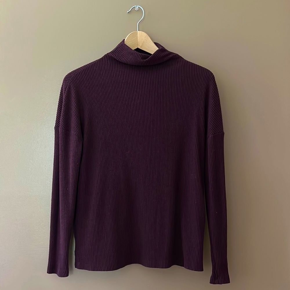A New Day turtle neck size small